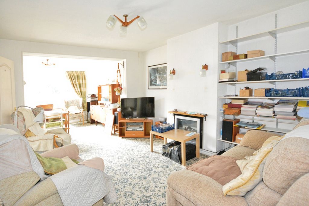 Property photo 3 of 12 Lounge To Dining Room