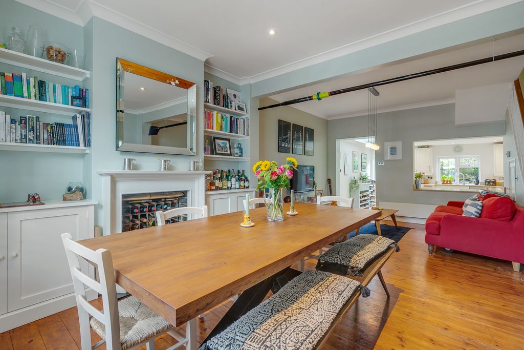 Property photo 2 of 18 Photo 18