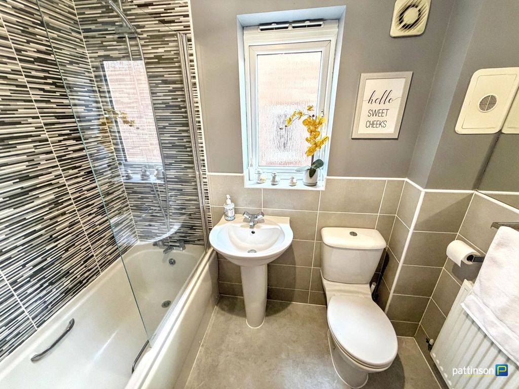 Property photo 3 of 20