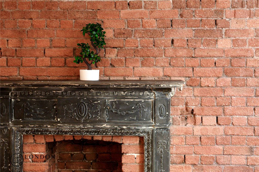 Property photo 3 of 21 Living/Kitchen