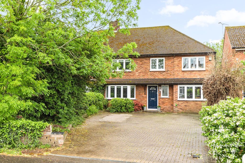 Property photo 2 of 24