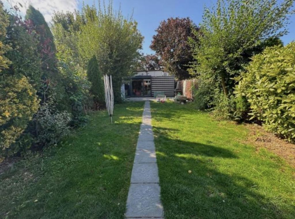 Property photo 3 of 5