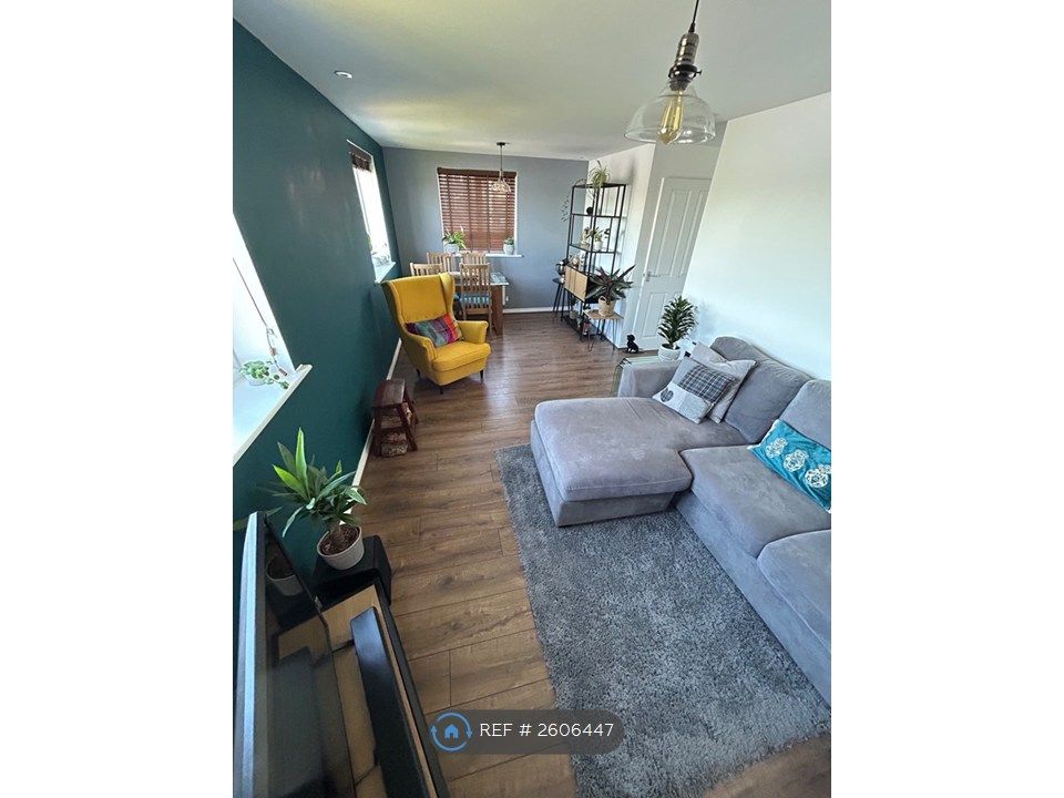 Property photo 2 of 33 Living Room &amp; Dining Area