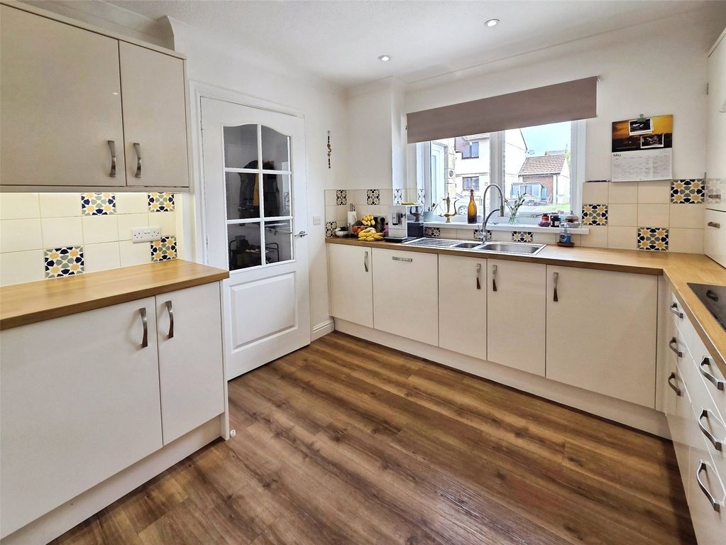 Property photo 3 of 18 Picture No. 78