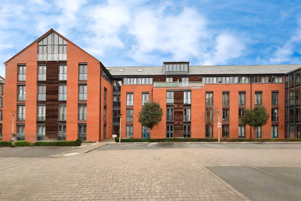 Property photo 2 of 14 Main