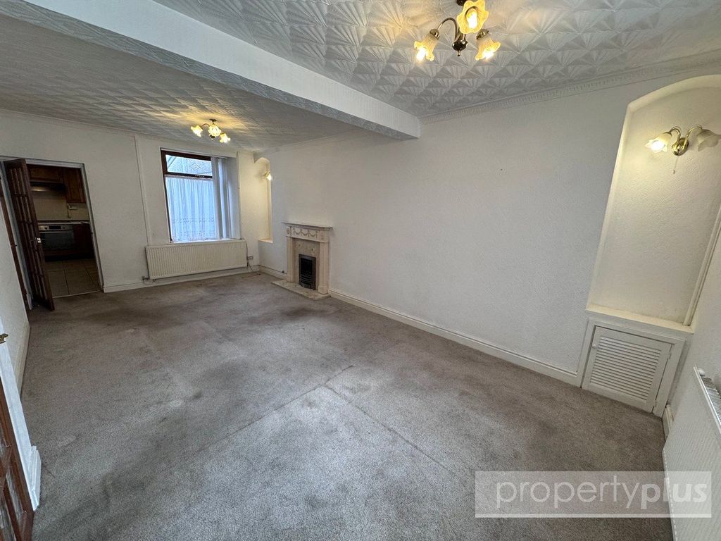 Property photo 2 of 11 Picture No. 06
