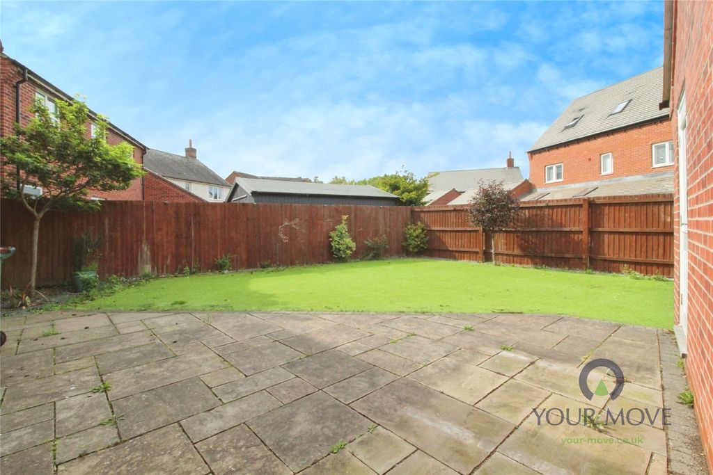 Property photo 3 of 28 Garden