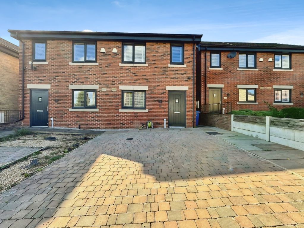 Property photo 1 of 17 Pbox-Front_Of_House-341761.Jpeg