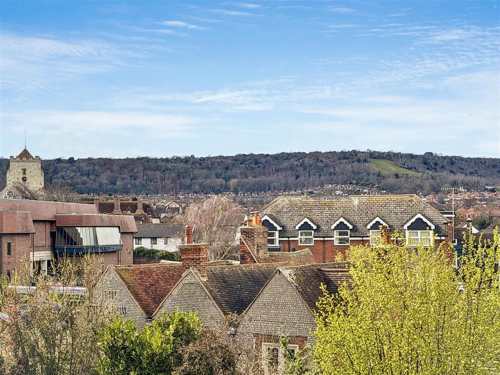 Property photo 1 of 11 Img_6131.Jpg