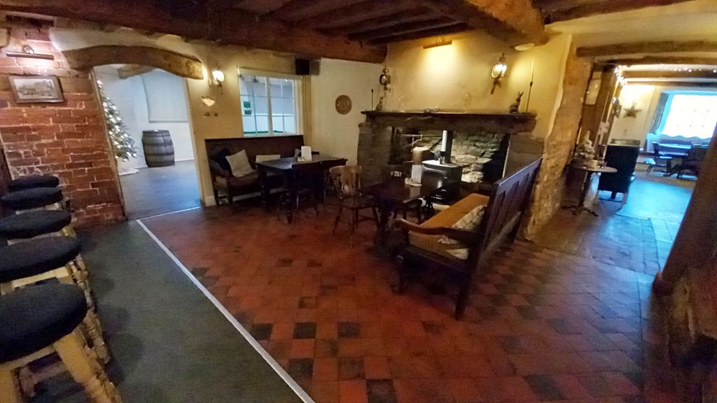 Property photo 3 of 11