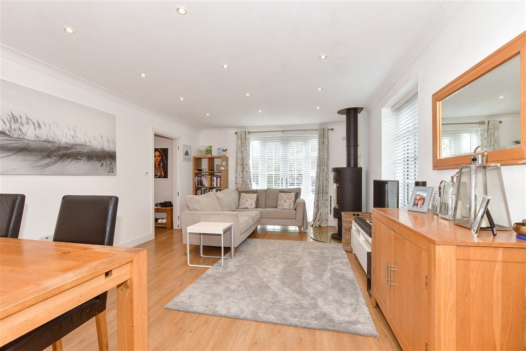 Property photo 3 of 10 Lounge/Kitchen/ Diner