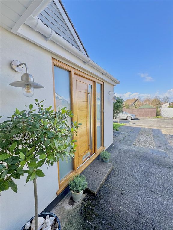 Property photo 2 of 42 Img_1136.Jpg