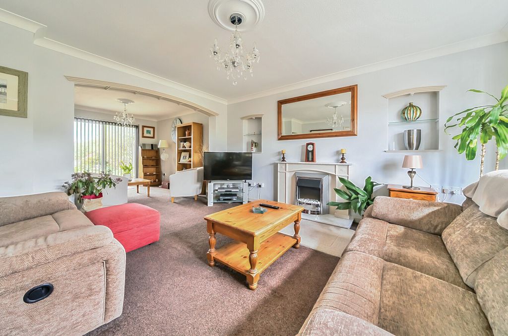 Property photo 2 of 19 1281348 (2).Jpg