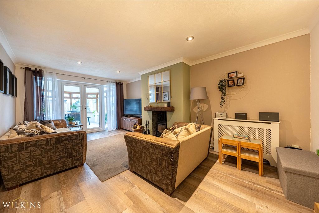 Property photo 2 of 37 Picture No. 23