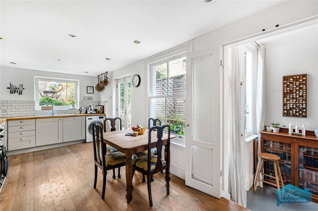 Property photo 3 of 22 Picture No. 36