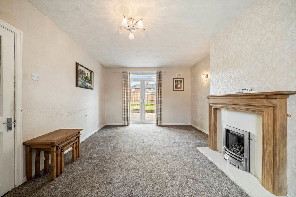 Property photo 3 of 19