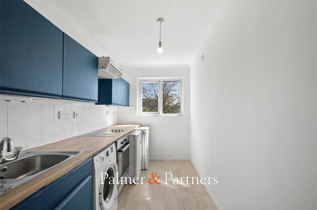 Property photo 2 of 8 Picture No. 05