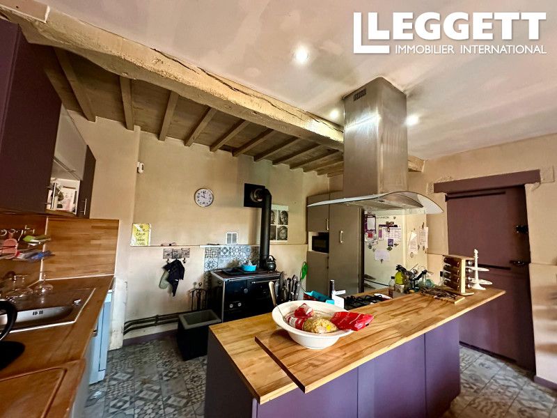 Property photo 3 of 10