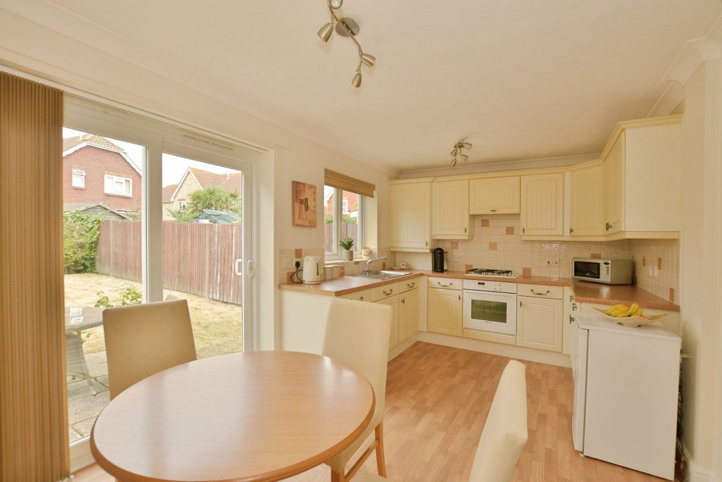 Property photo 3 of 15 Pbox-Img.Jpg