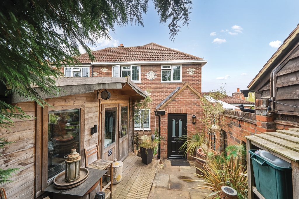 Property photo 1 of 24