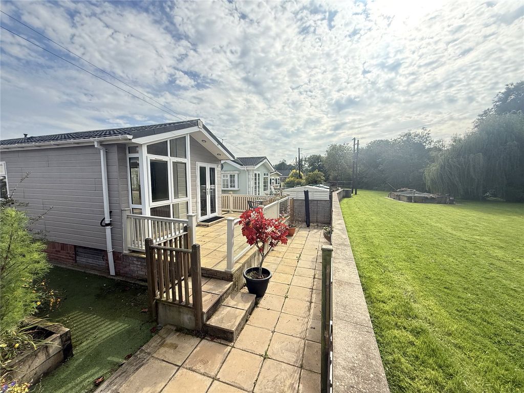 Property photo 3 of 20 Picture No. 27