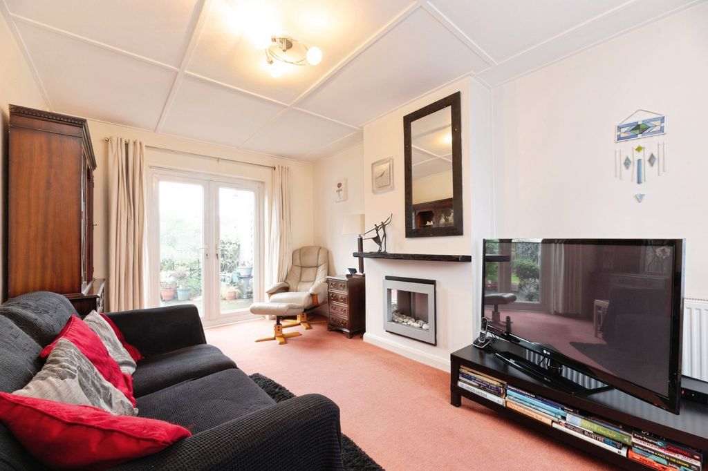 Property photo 3 of 18 Pbox-Img.Jpg