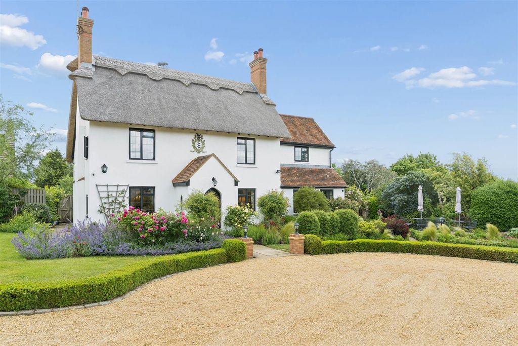 Property photo 1 of 43 The White House, Soulbury