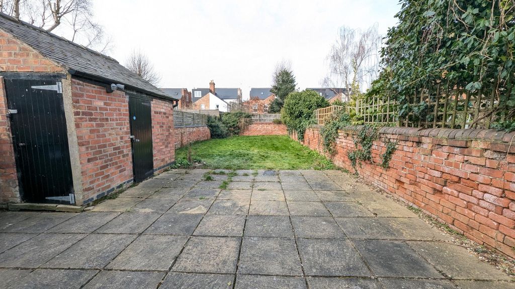 Property photo 2 of 15