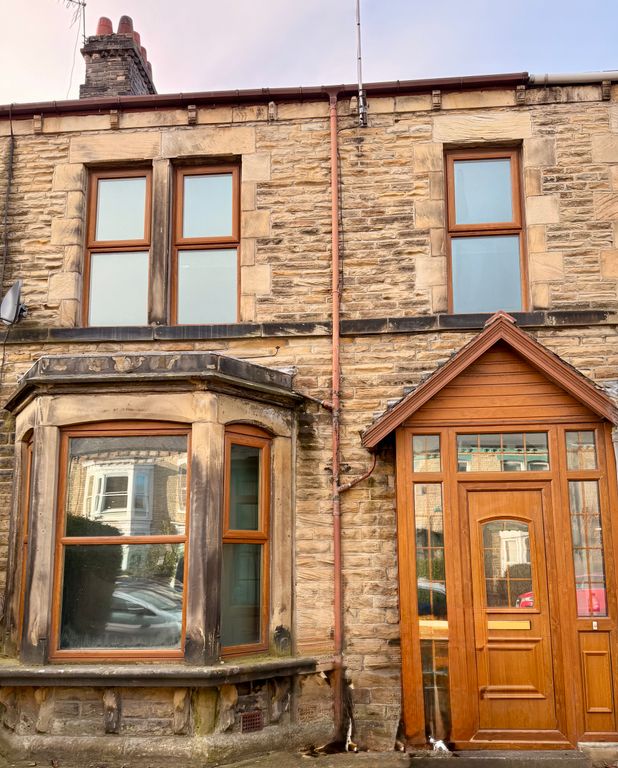 Property photo 1 of 48