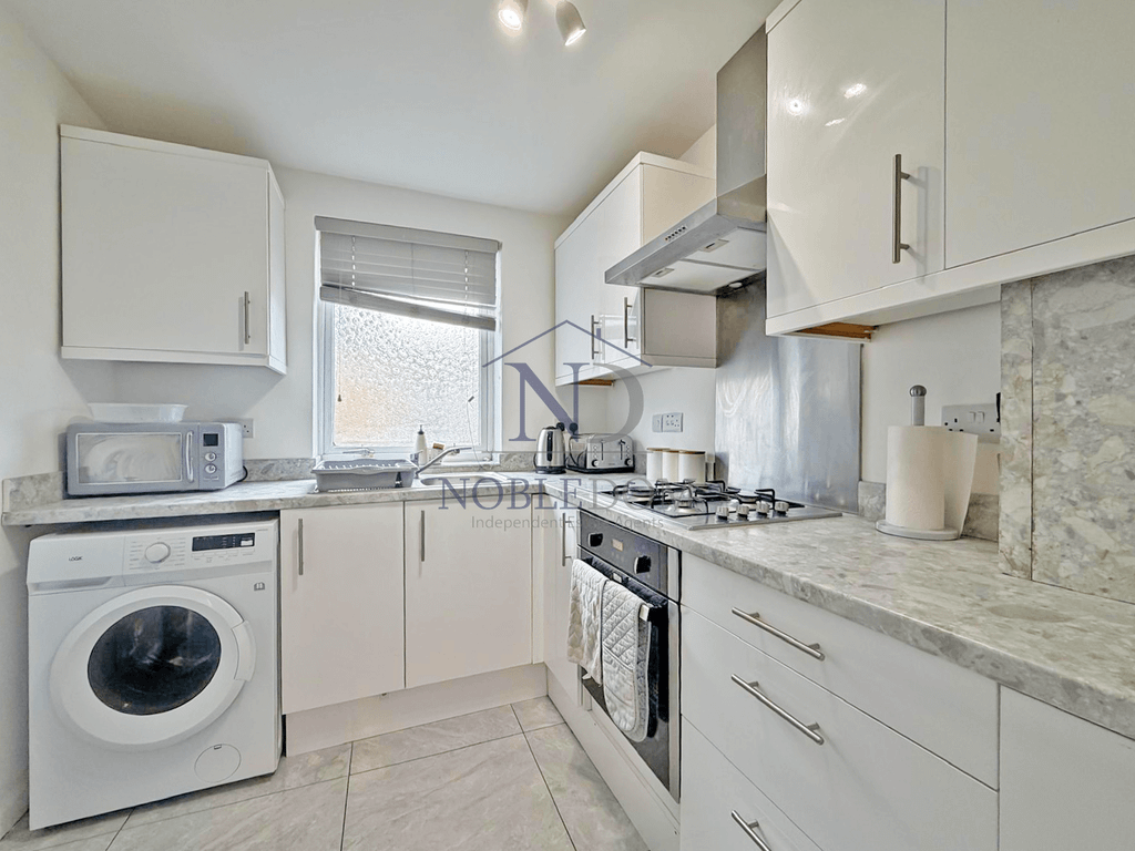 Property photo 2 of 11 Gallery