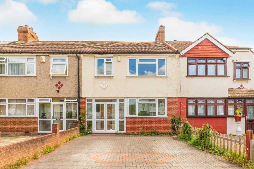 Property photo 2 of 11