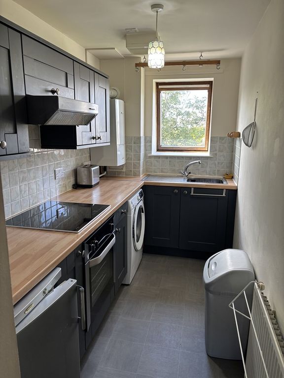 Property photo 3 of 6 632d Hs 2 − Copy