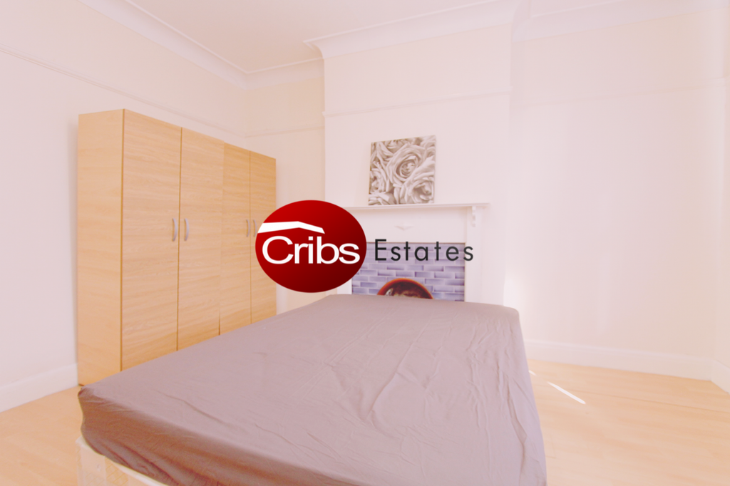 Property photo 1 of 7 Double Room To Rent In Morden