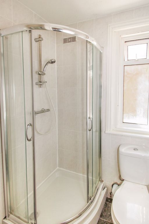 Additional image 12 of 6 bed detached house to rentOsborne Road, Winton BH9