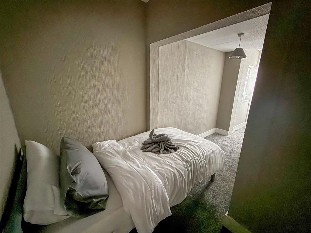 Property photo 3 of 7 Img_8630.Jpg