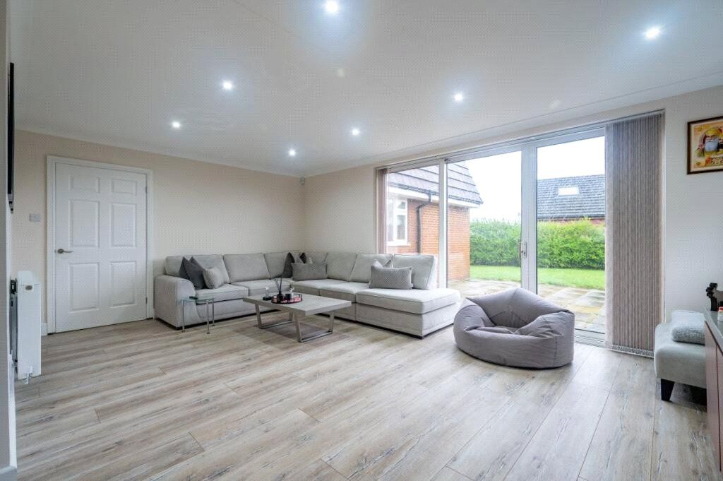 Property photo 1 of 7 Picture No. 11