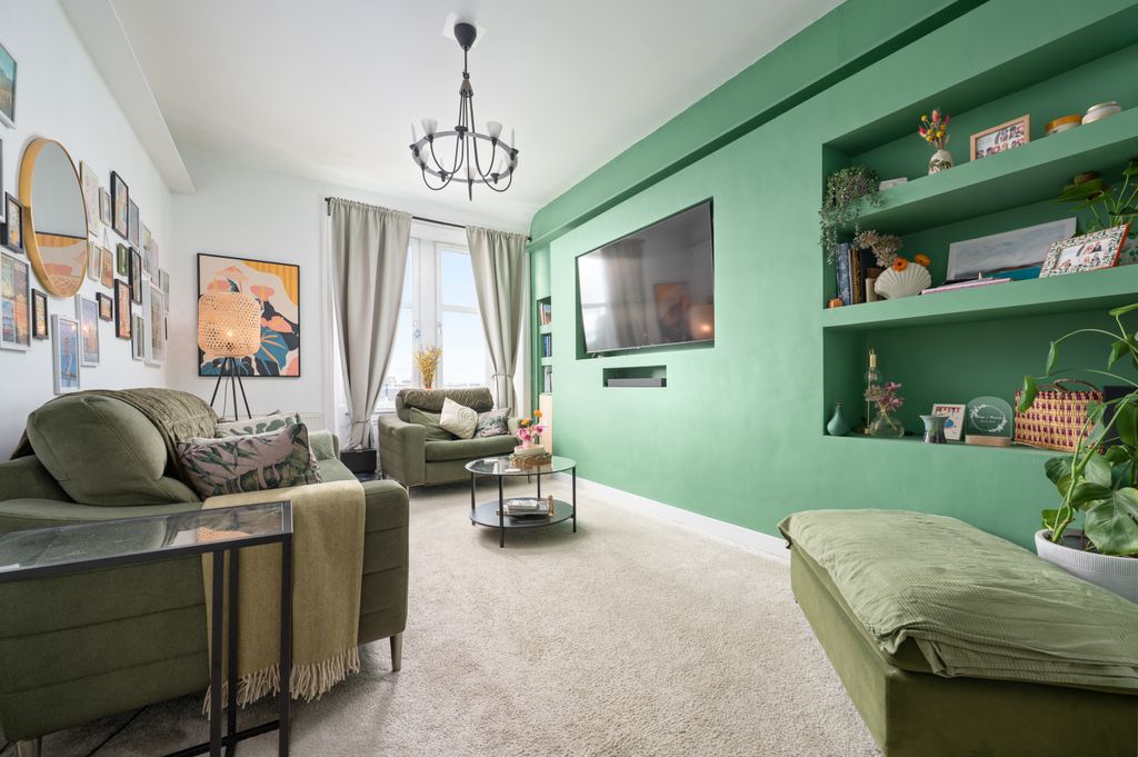 Property photo 3 of 25 Property Image 3