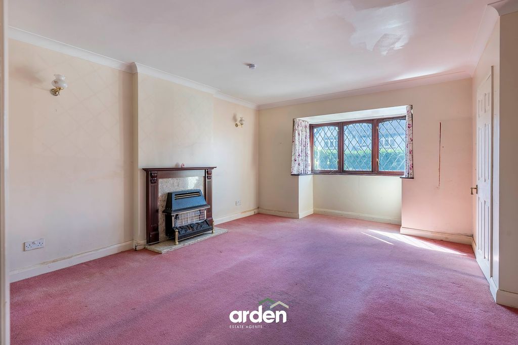 Property photo 3 of 11