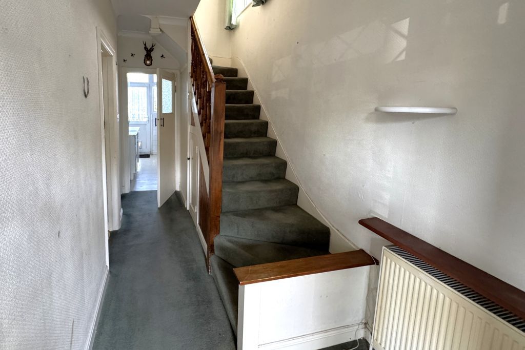 Property photo 2 of 20