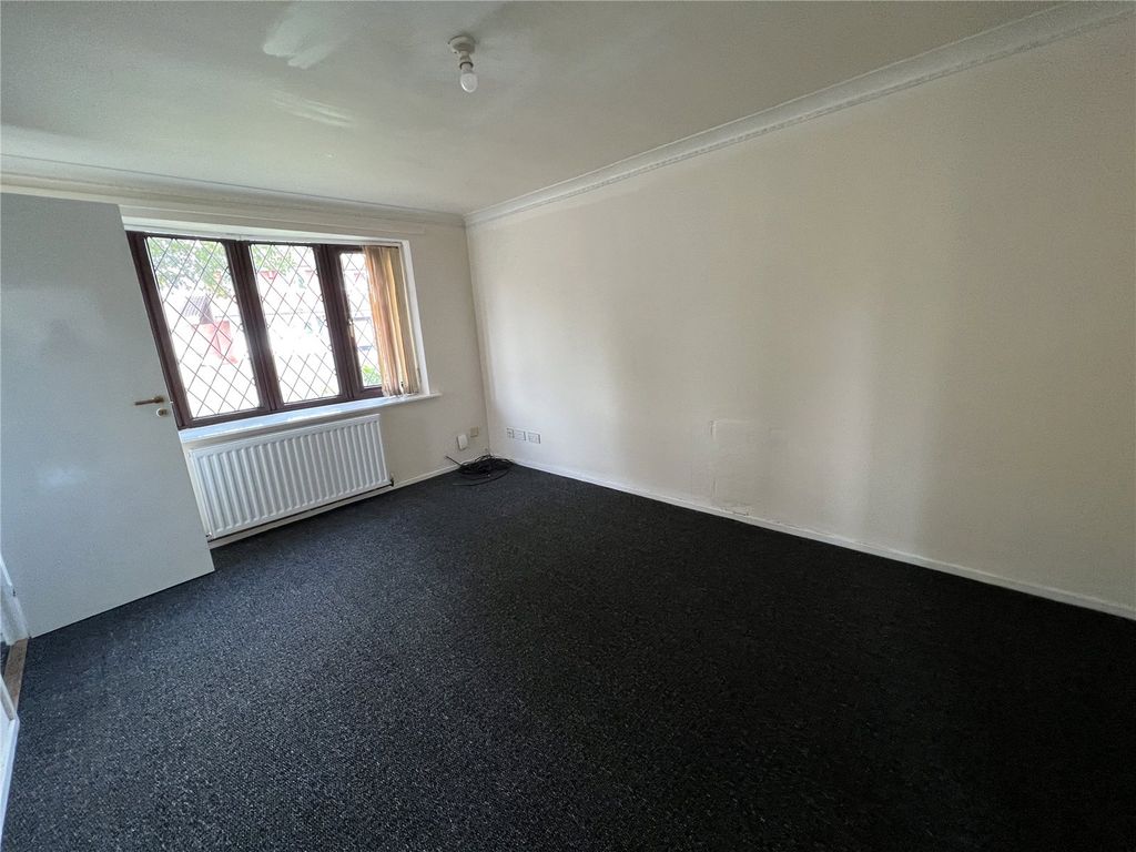 Property photo 2 of 12 Living Room