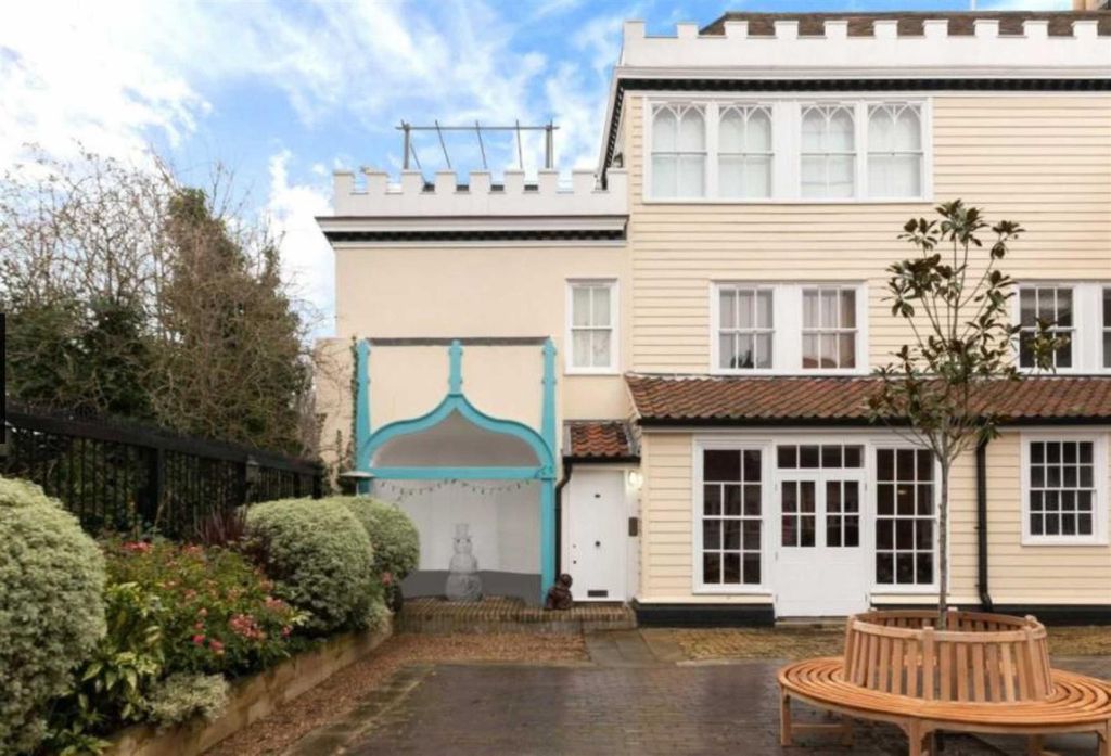 Property photo 2 of 10 Property Photo