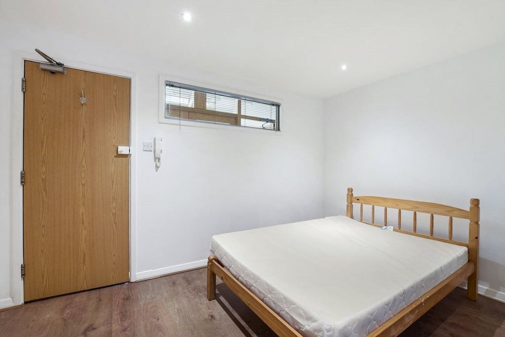 Property photo 2 of 8 Picture No. 09