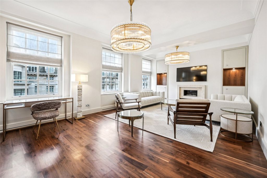 Property photo 1 of 20 Picture No. 05