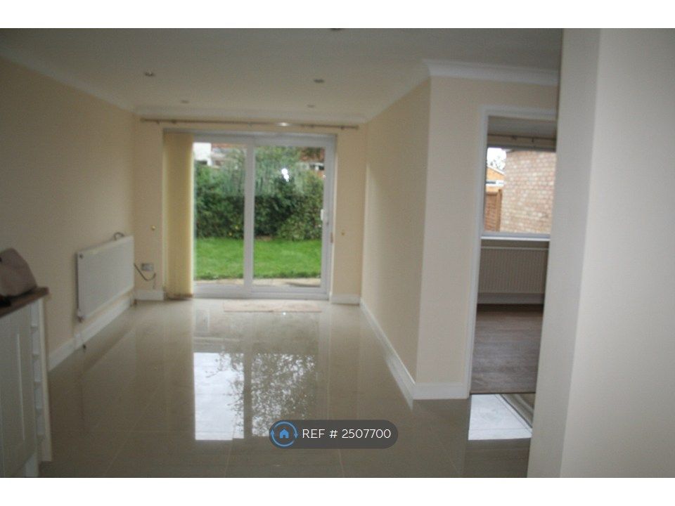 Property photo 3 of 31