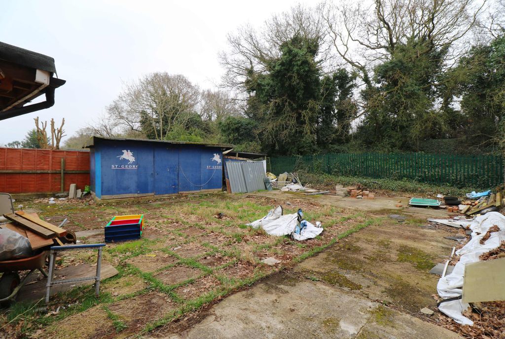 Property photo 3 of 3