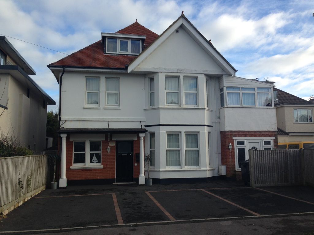 Property photo 1 of 6 Front Aspect