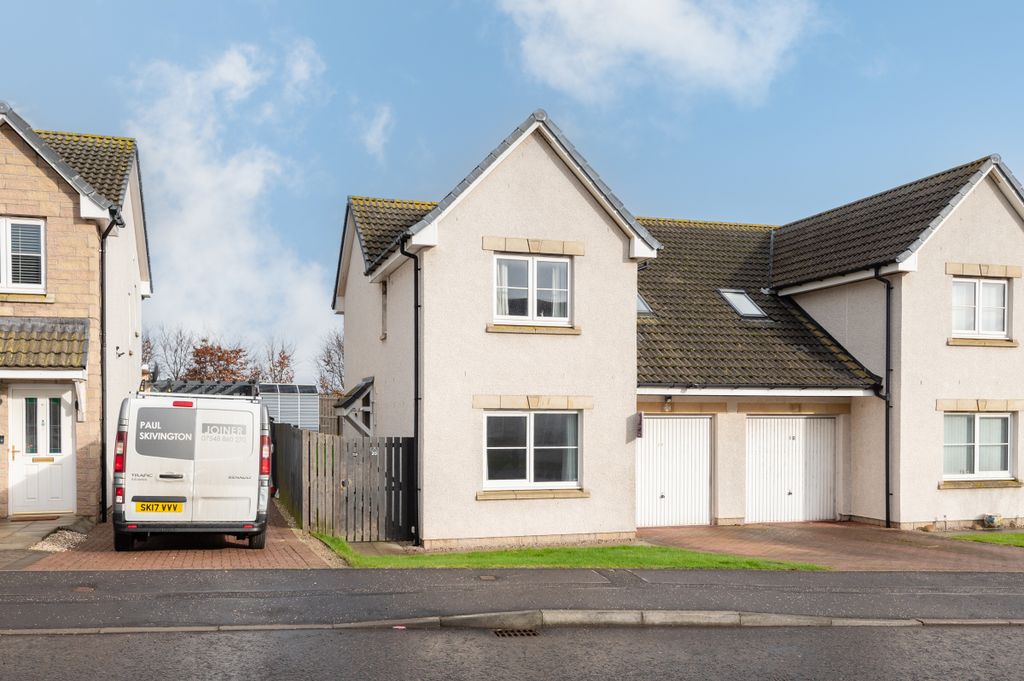 Property photo 1 of 27