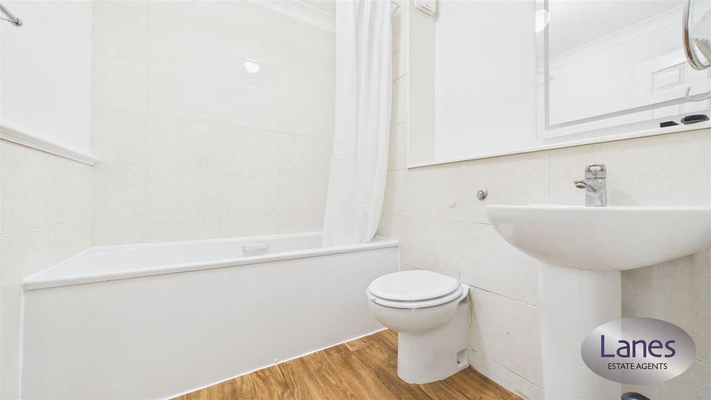Property photo 3 of 10 Cam02479G0-Pr0058-Still001.Jpg