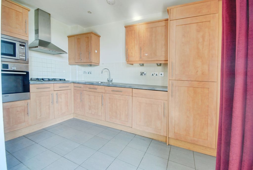 Property photo 3 of 7 Pbox-Img.Jpg