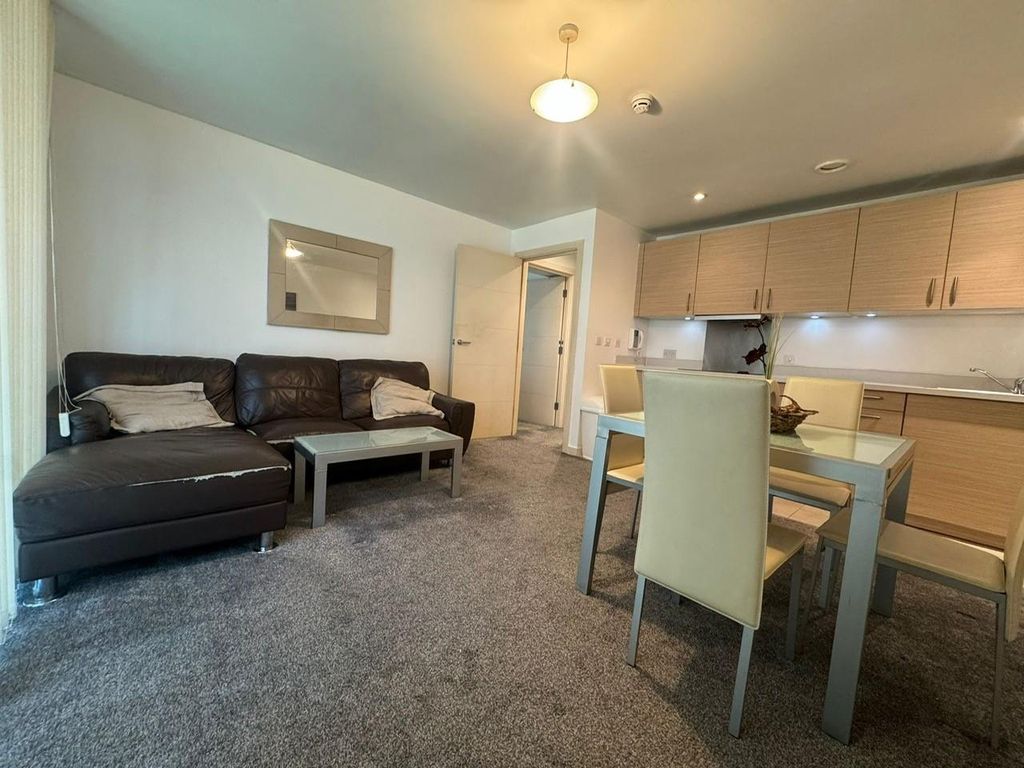 Property photo 2 of 12